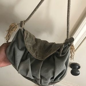 Miley Cyrus crossbody purse